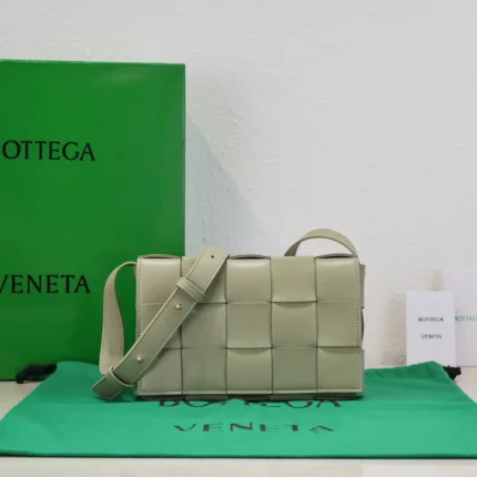 Bottega Veneta Cassette Bag-23x15x6CM