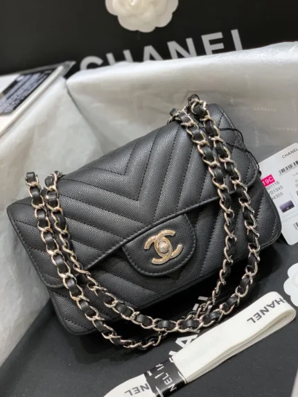 Chanel Flap Bag-Caviar-Silver Hardware-20CM