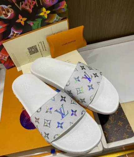 Louis Vuitton Slippers