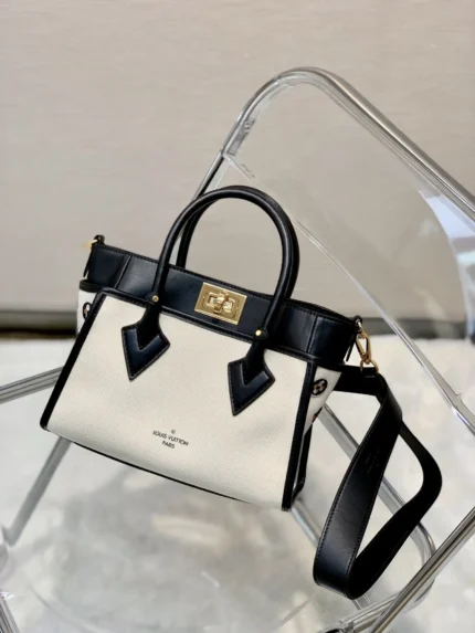 Louis Vuitton On My Side Tote Bag-25*20*12CM