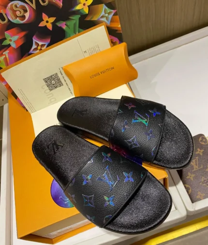 Louis Vuitton Slippers